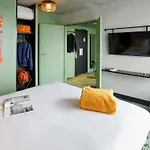 Ibis Styles Centre 3*