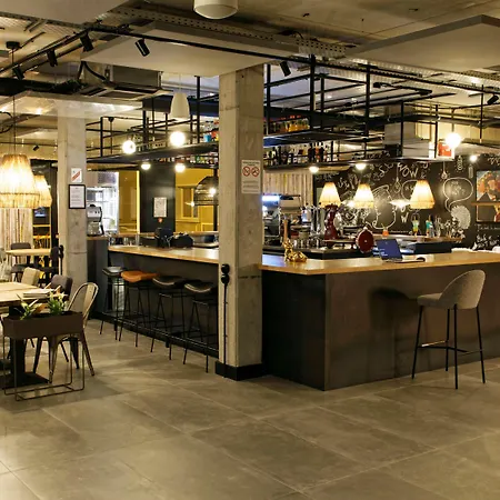 Ibis Styles Centre 3*