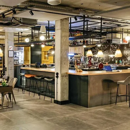 Ibis Styles Centre Hotel 3*