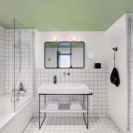 Ξενοδοχείο Ibis Styles Centre 3*