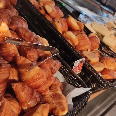 Ibis Styles Centre 3*