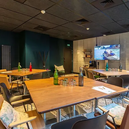 Ibis Styles Centre 3*