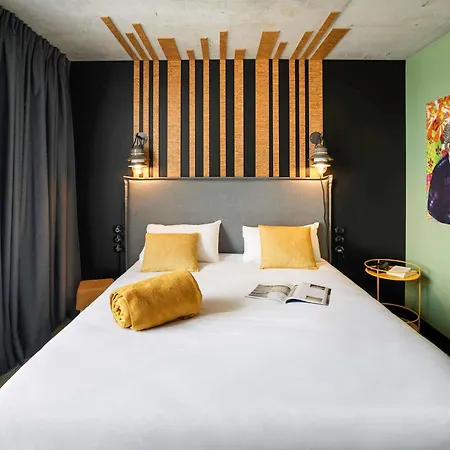 Otel Ibis Styles Centre 3*