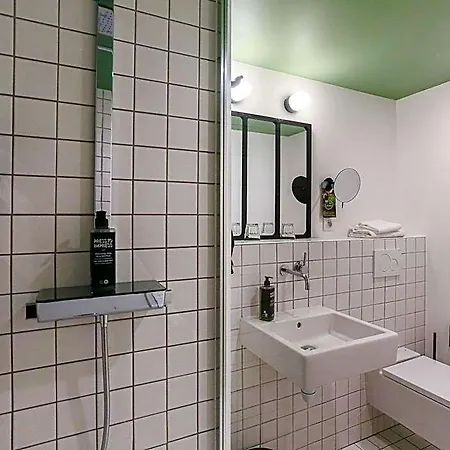 Ibis Styles Centre 3*