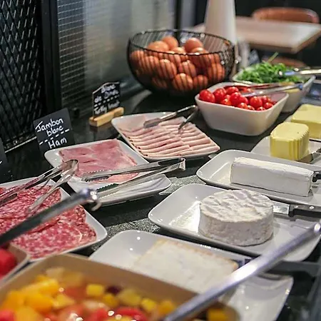 Ibis Styles Centre 3*
