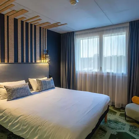 Ibis Styles Centre Амьен