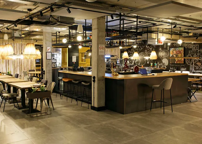 Ibis Styles Centre 3*