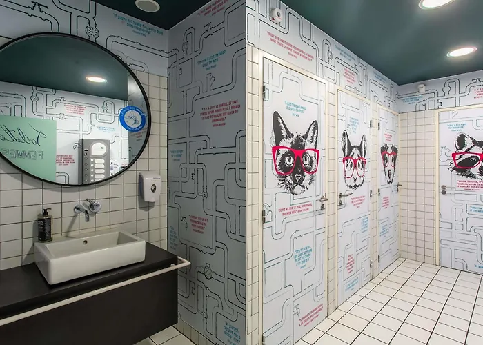 Ibis Styles Centre Hotel 3*